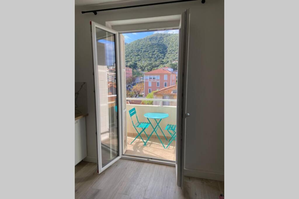 Ajaccio Magnifique T2 Neuf 40M2 Avec Balcon Au Trottel 4 Couchages Wifi Clim Parking Plage A Pieds 100M מראה חיצוני תמונה