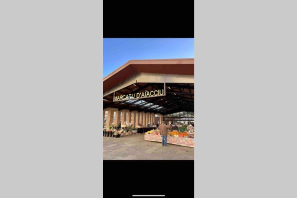 Ajaccio Magnifique T2 Neuf 40M2 Avec Balcon Au Trottel 4 Couchages Wifi Clim Parking Plage A Pieds 100M מראה חיצוני תמונה